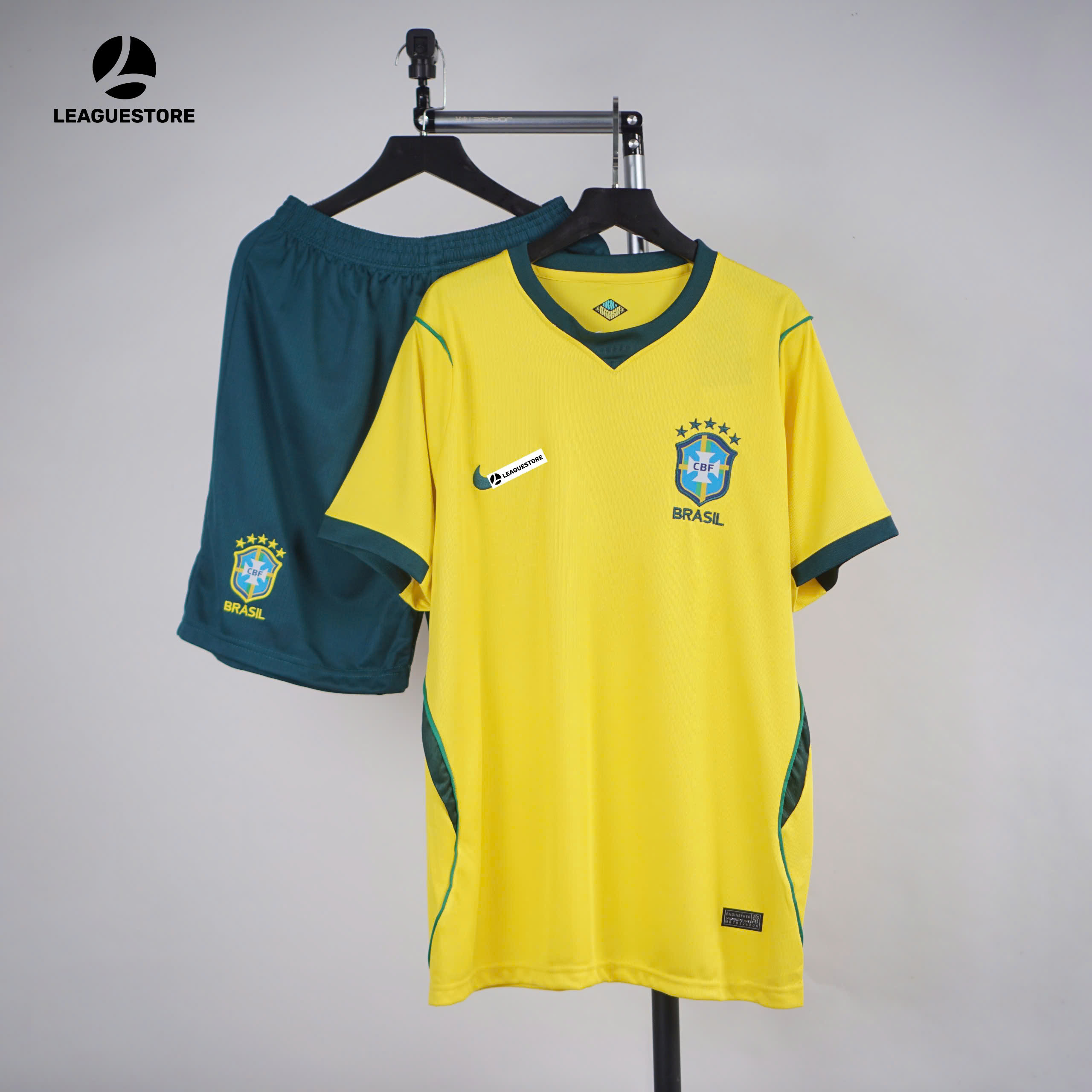 Bộ Quần Áo Đấu Brazil Sân Nhà 26/27 World Cup – Bản Fan – Vải Player