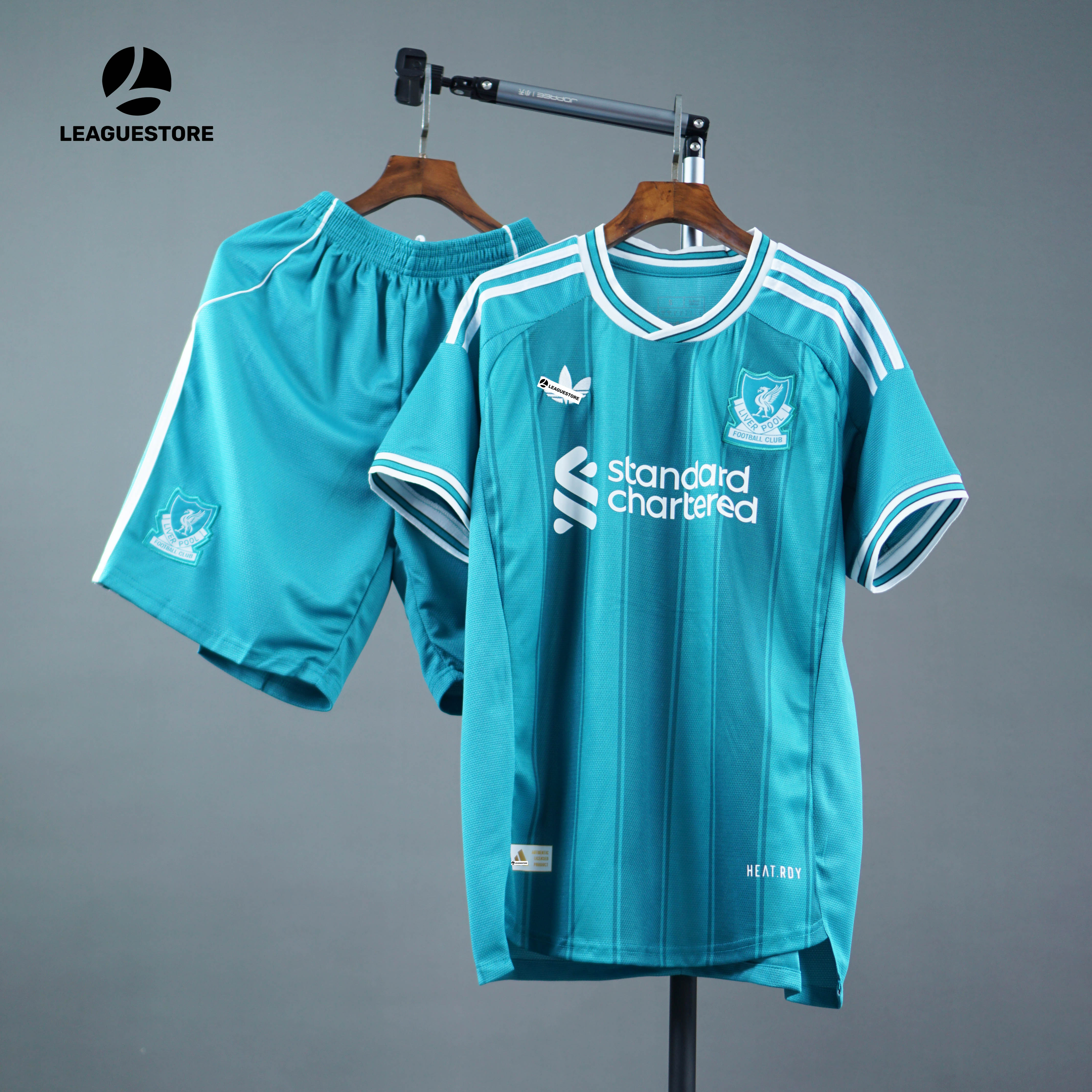 Bộ Áo Đấu Liverpool Sân Khách 2025/26 - Màu Xanh Ngọc- Logo Thêu