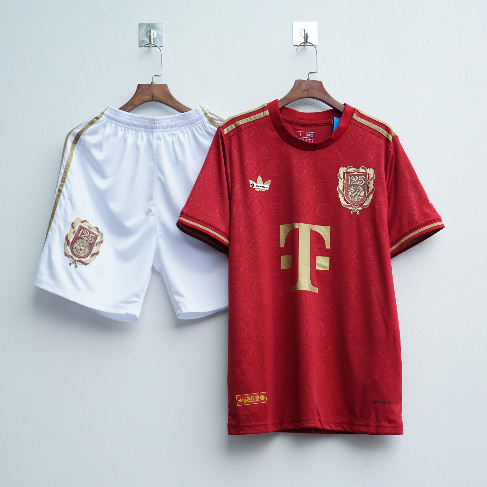 Áo Đấu Bayern Munich Bản Kỷ Niệm 125 Năm – Fan Version