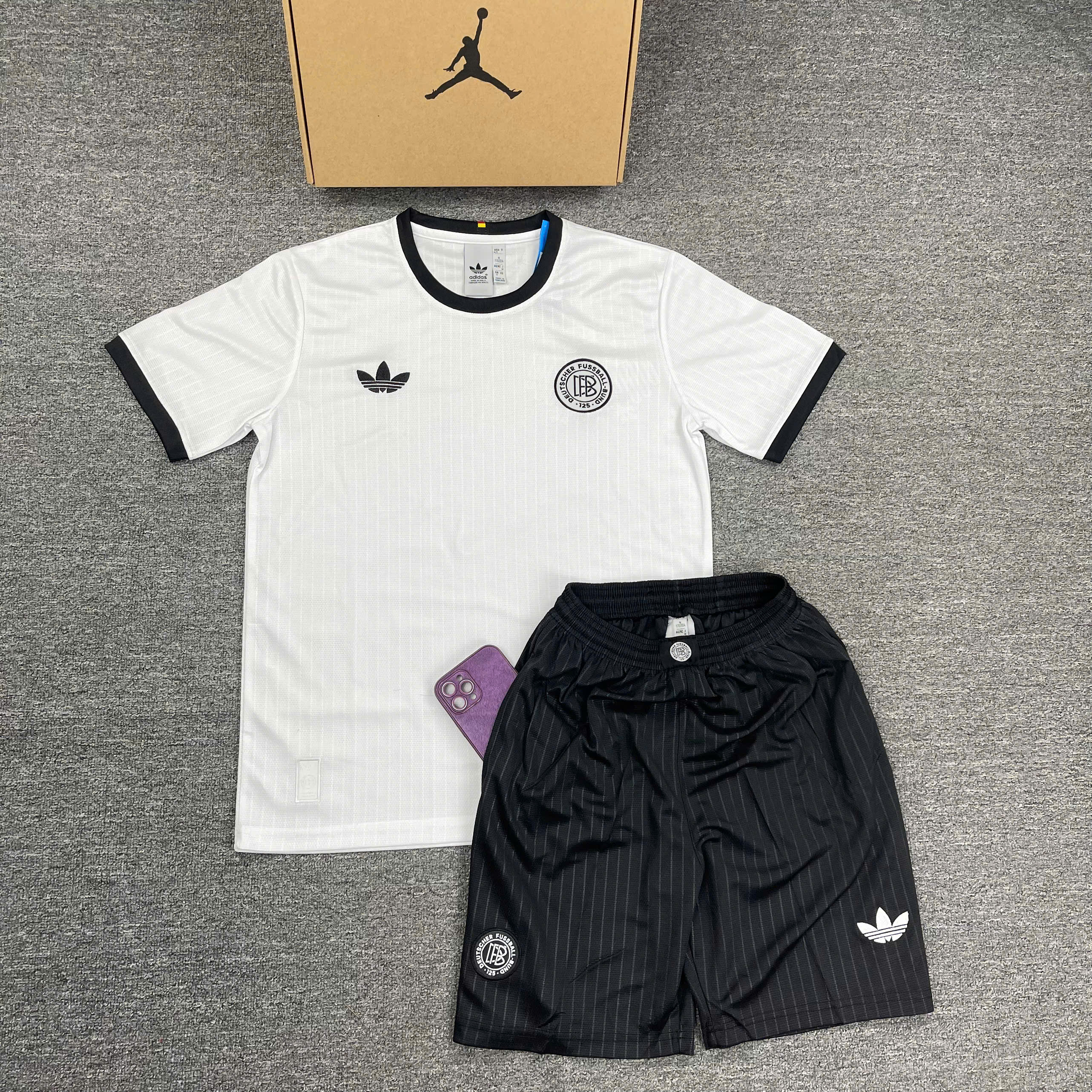 [SALE] PLAYER Áo Tuyển Đức 125 Năm - 2 màu đen/ trắng - logo cao su non