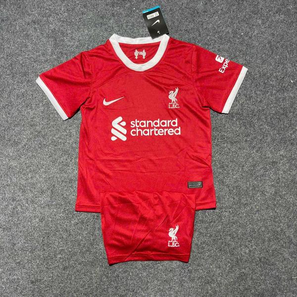 Bộ Áo Liverpool Trẻ Em Sân Nhà Đỏ 2023/24