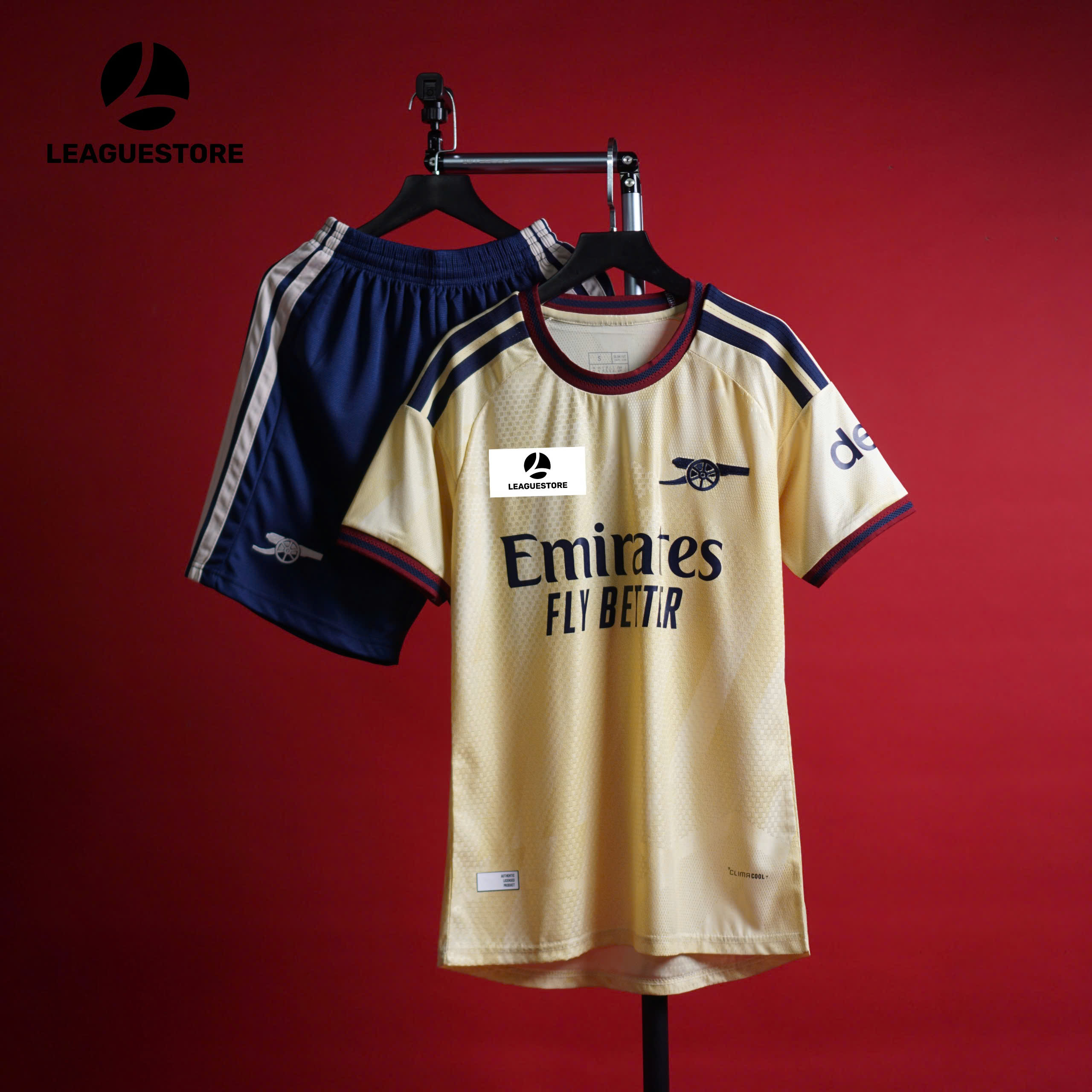 Bộ Quần Áo Arsenal Third 26/27 – Vàng Kem Phối Xanh Navy Nổi Bật 🟡🔵