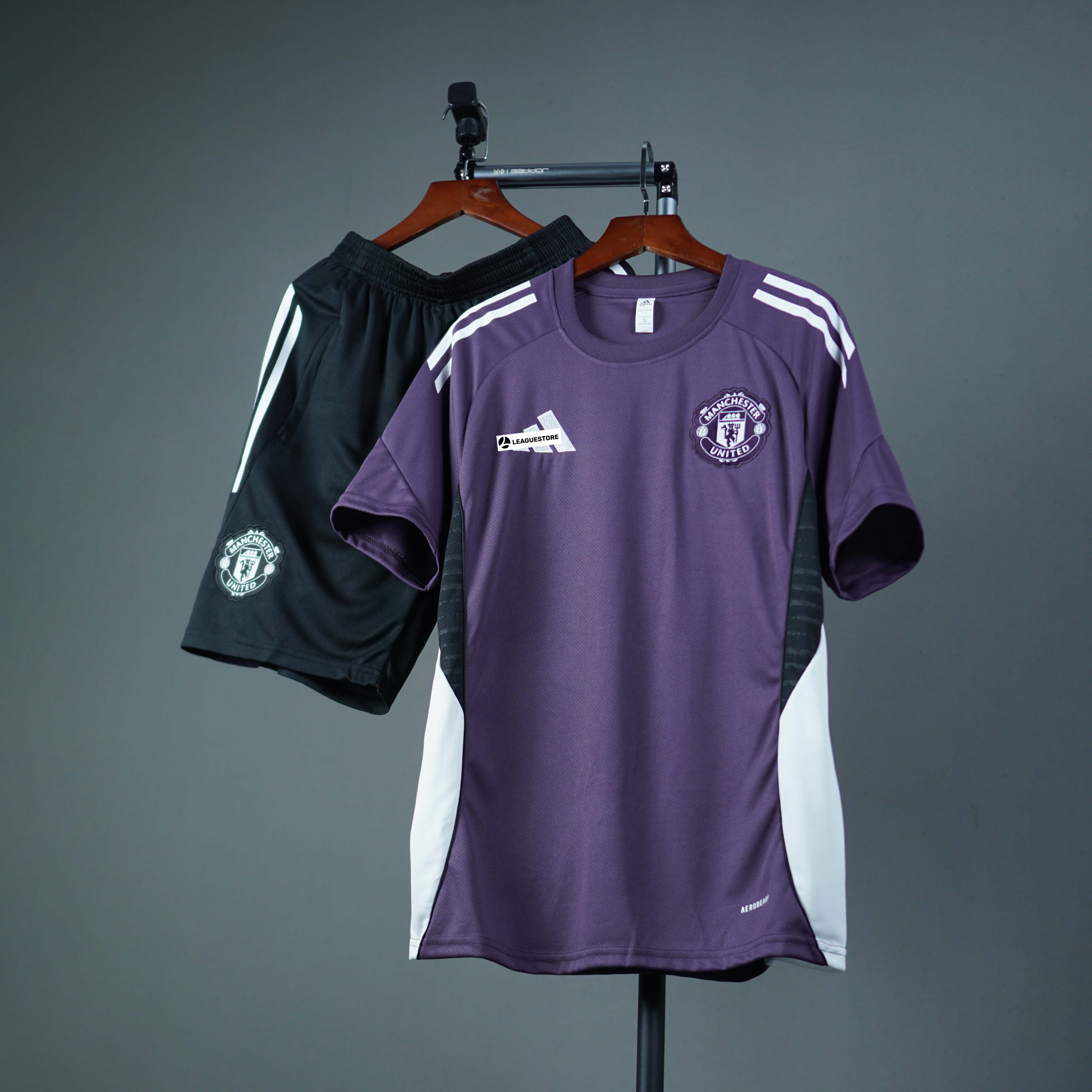 Bộ Training Manchester United 25/26 – Có Túi Khóa – Freeship Từ 1 Bộ