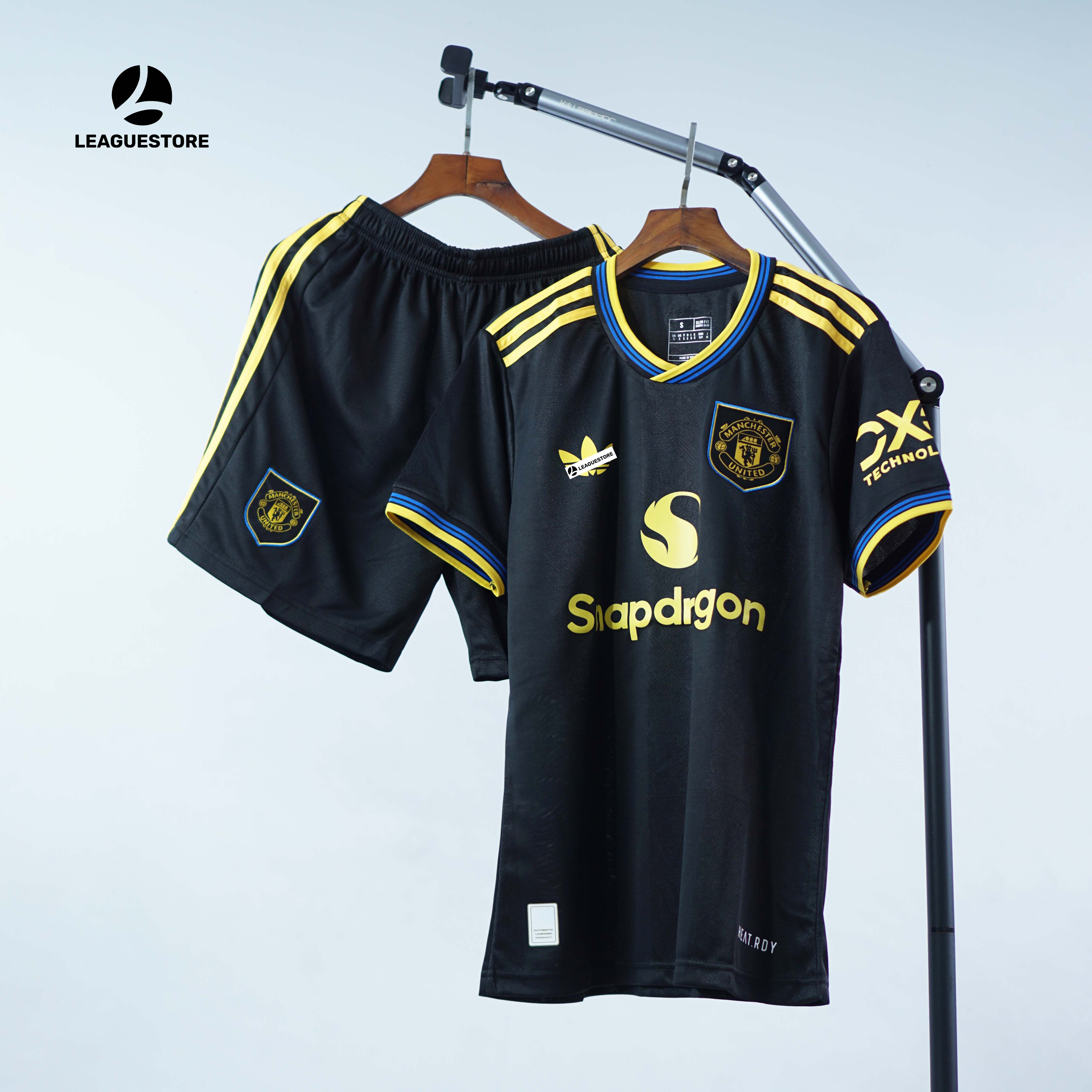 Bộ Áo Đấu Manchester United Đen Sân Thứ 3 2025/26 – Cá Tính, Khác Biệt