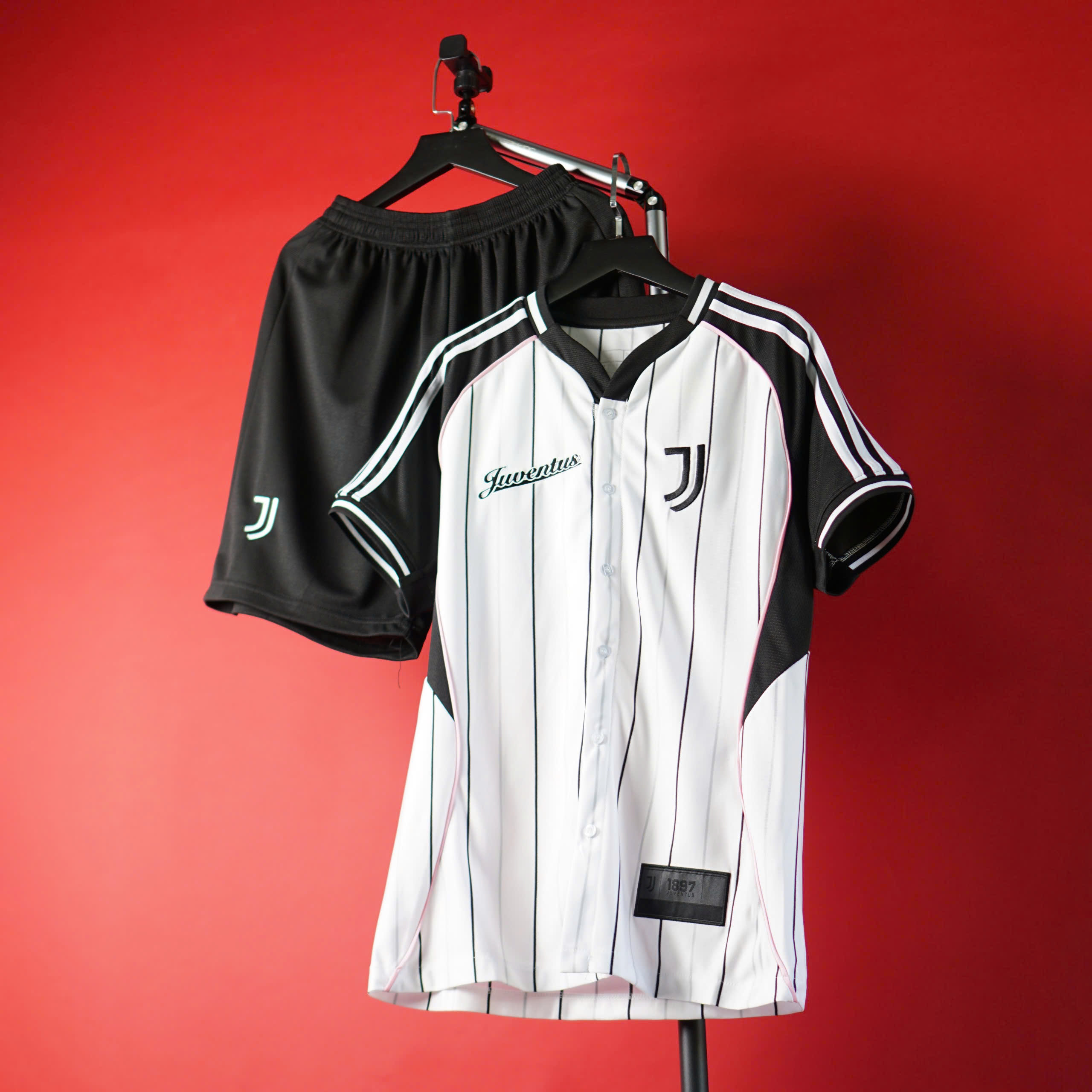 Bộ Bóng Chày Juventus Cao Cấp – Phong Cách Streetwear & Thể Thao Siêu Chất