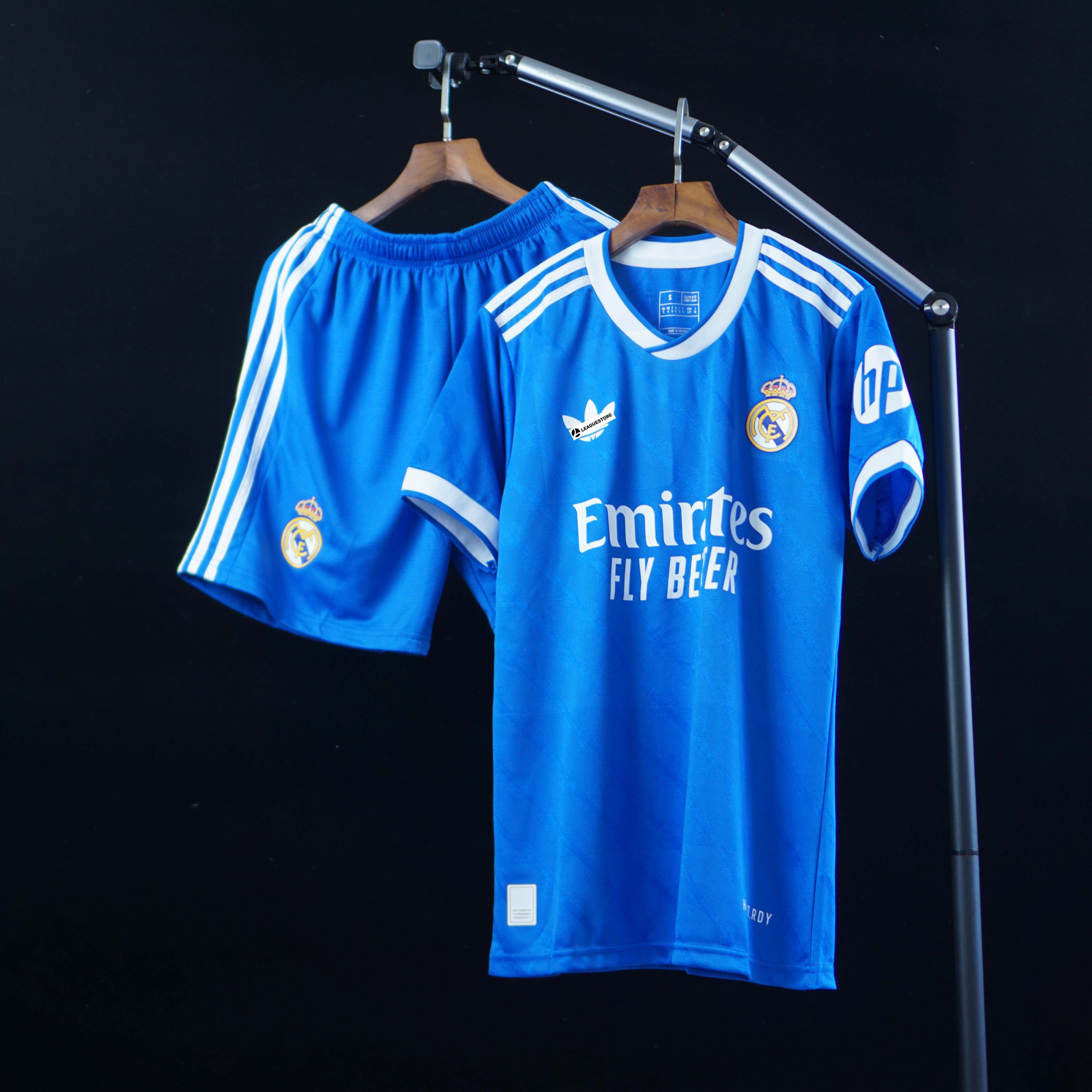 Bộ Áo Đấu Real Madrid Sân Khách 2025/26 – Xanh Dương