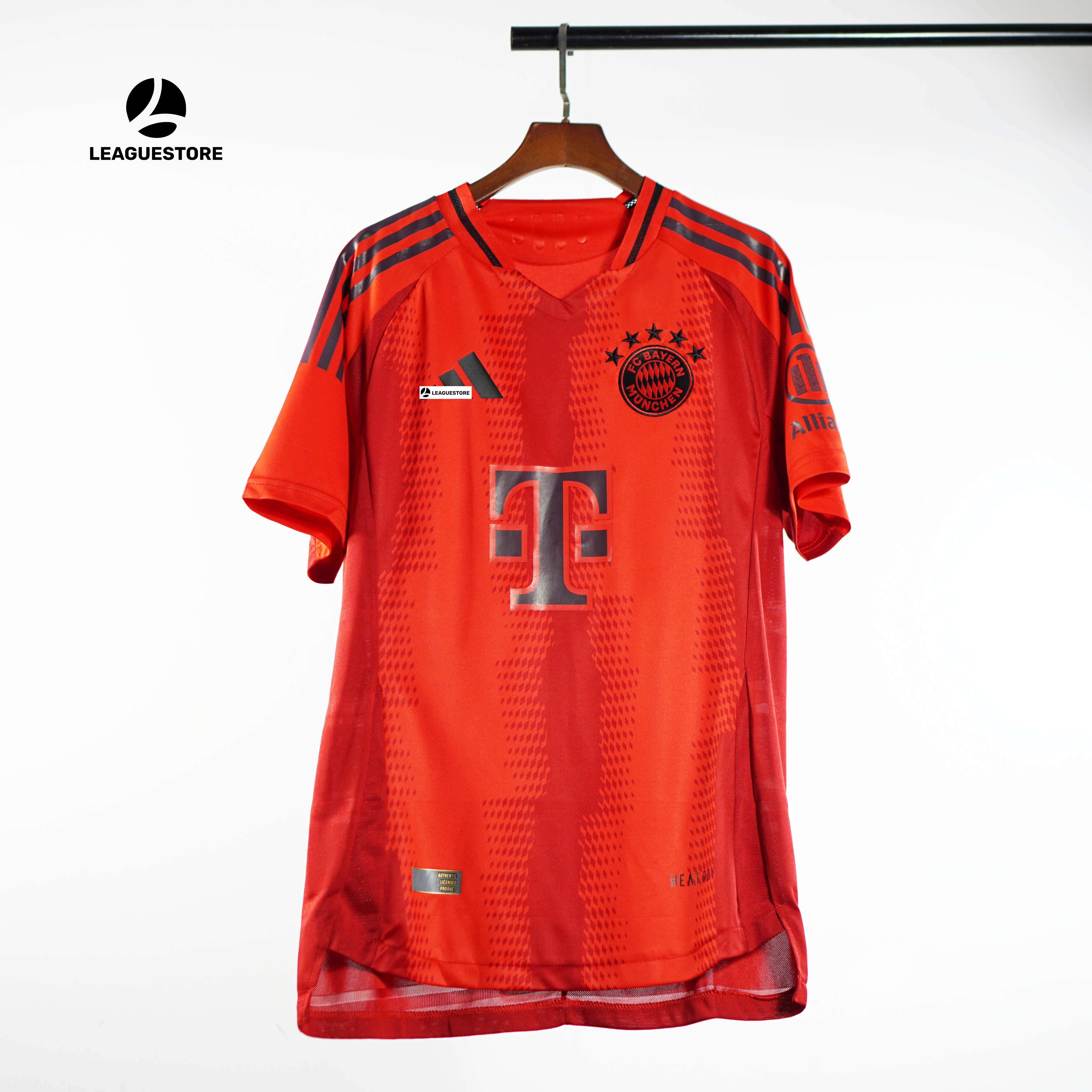 [ SALE] Bộ Quần Áo Đấu Bayern Munich Sân Nhà 24/25 – Bản Fan – Logo Cao Su