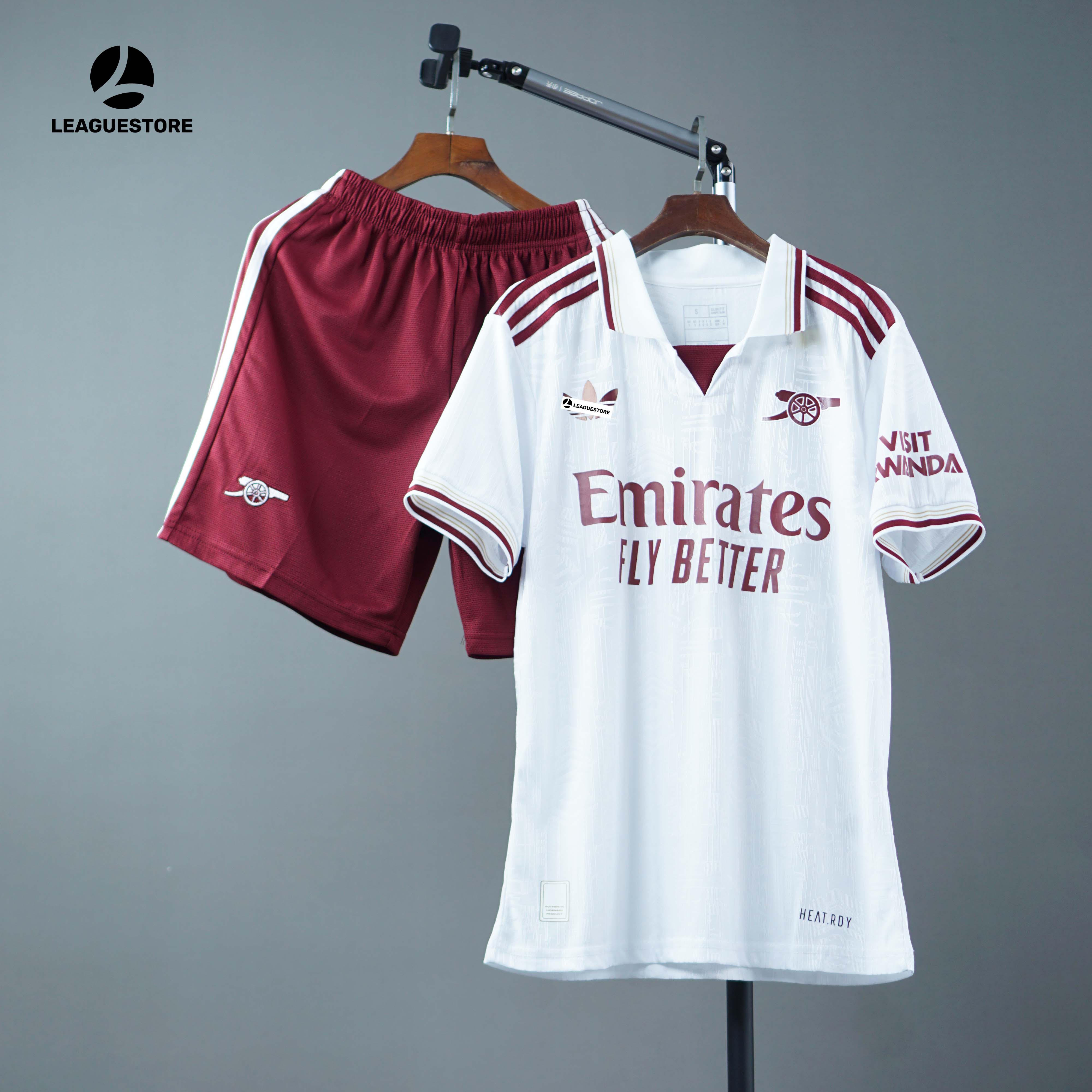Bộ Áo Đấu Arsenal Third Kit 2025/26 - FAN Version - Màu trắng Logo Cao su non