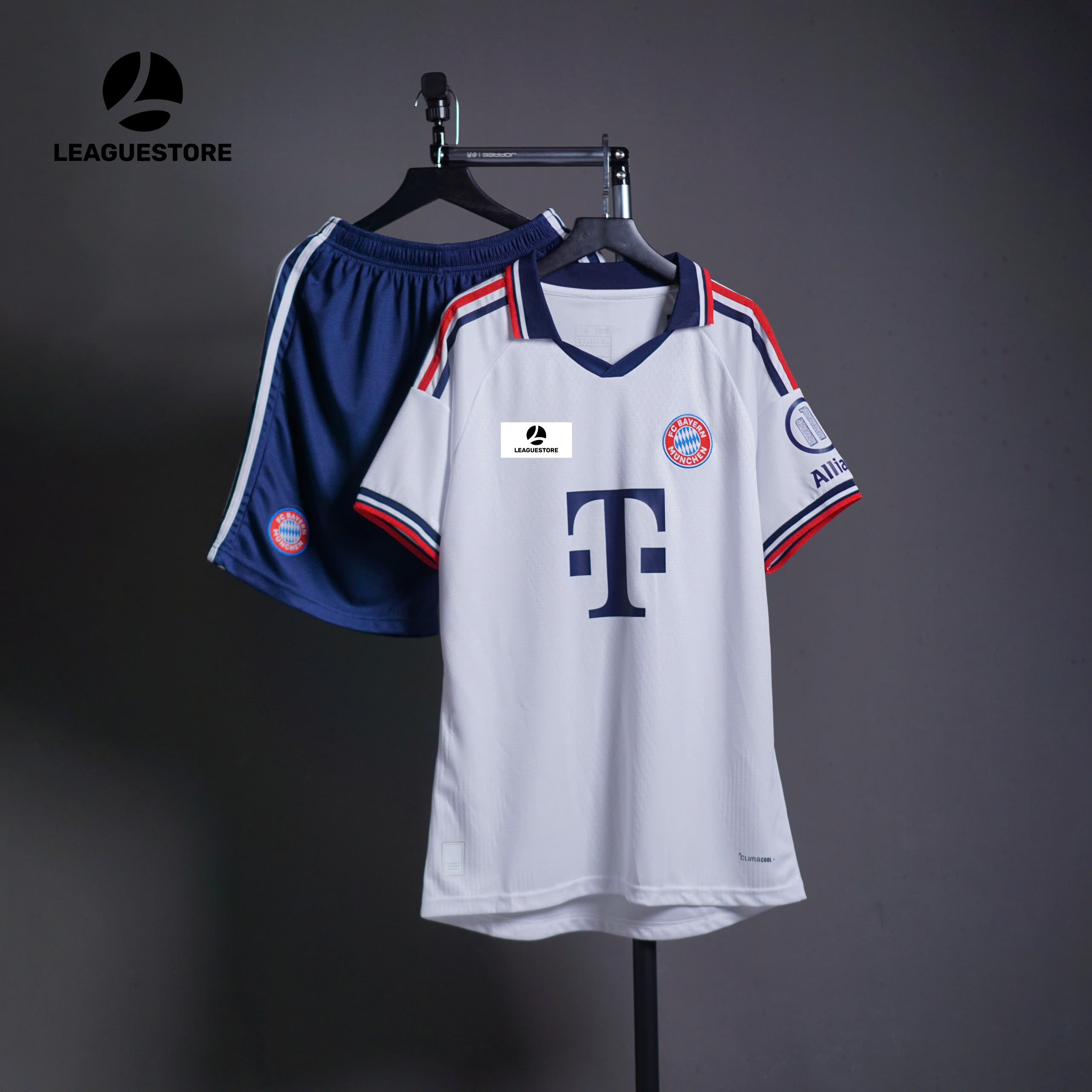 Bộ Quần Áo Đấu Bayern Munich Sân Khách Trắng 2026/27 – Bản Fan ⚪🔴🔵