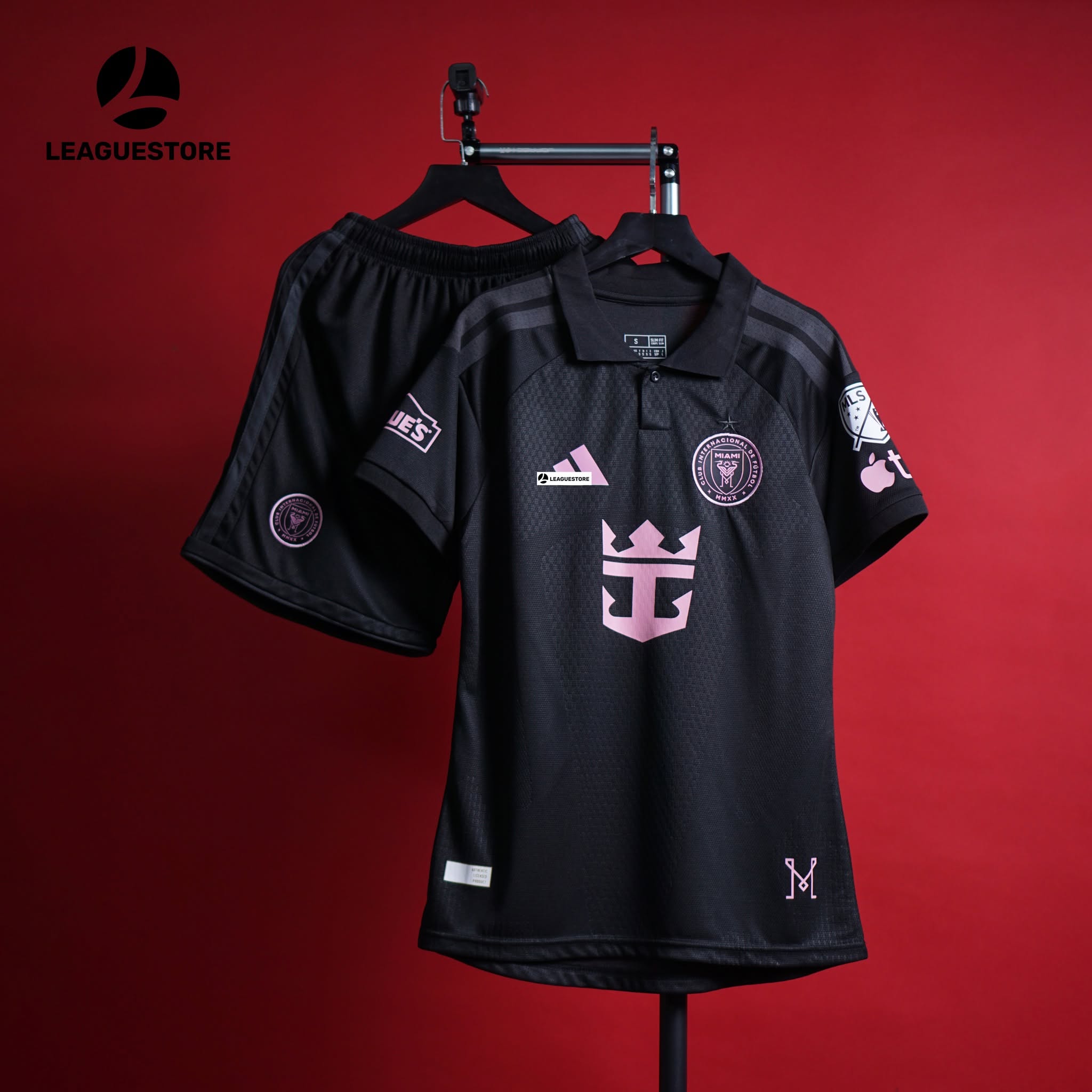 Bộ Quần Áo Đấu Inter Miami Sân Khách Mùa 2026/27 – Bản Fan ⚫🌸