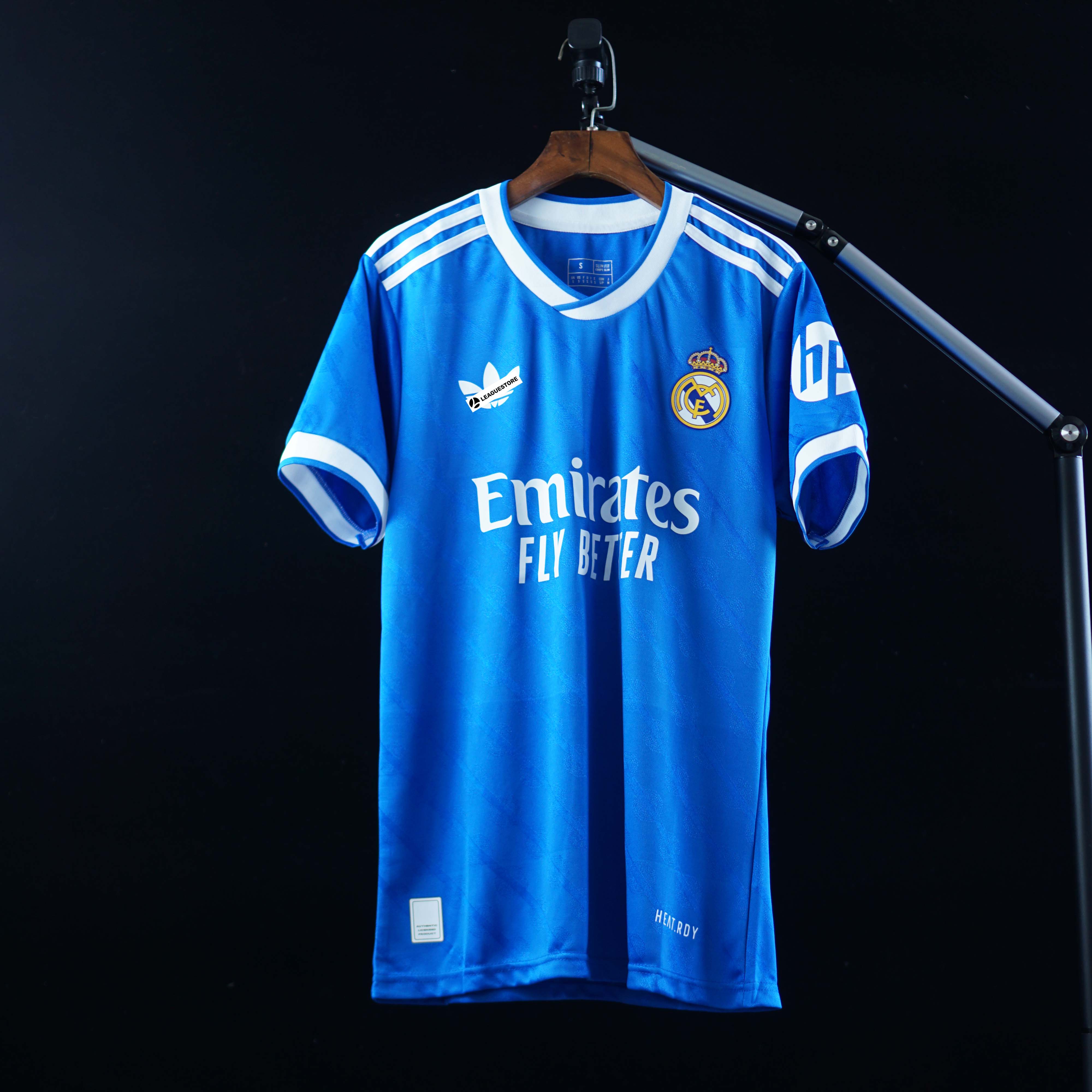 Bộ Áo Đấu Real Madrid Sân Khách 2025/26 – Xanh Dương