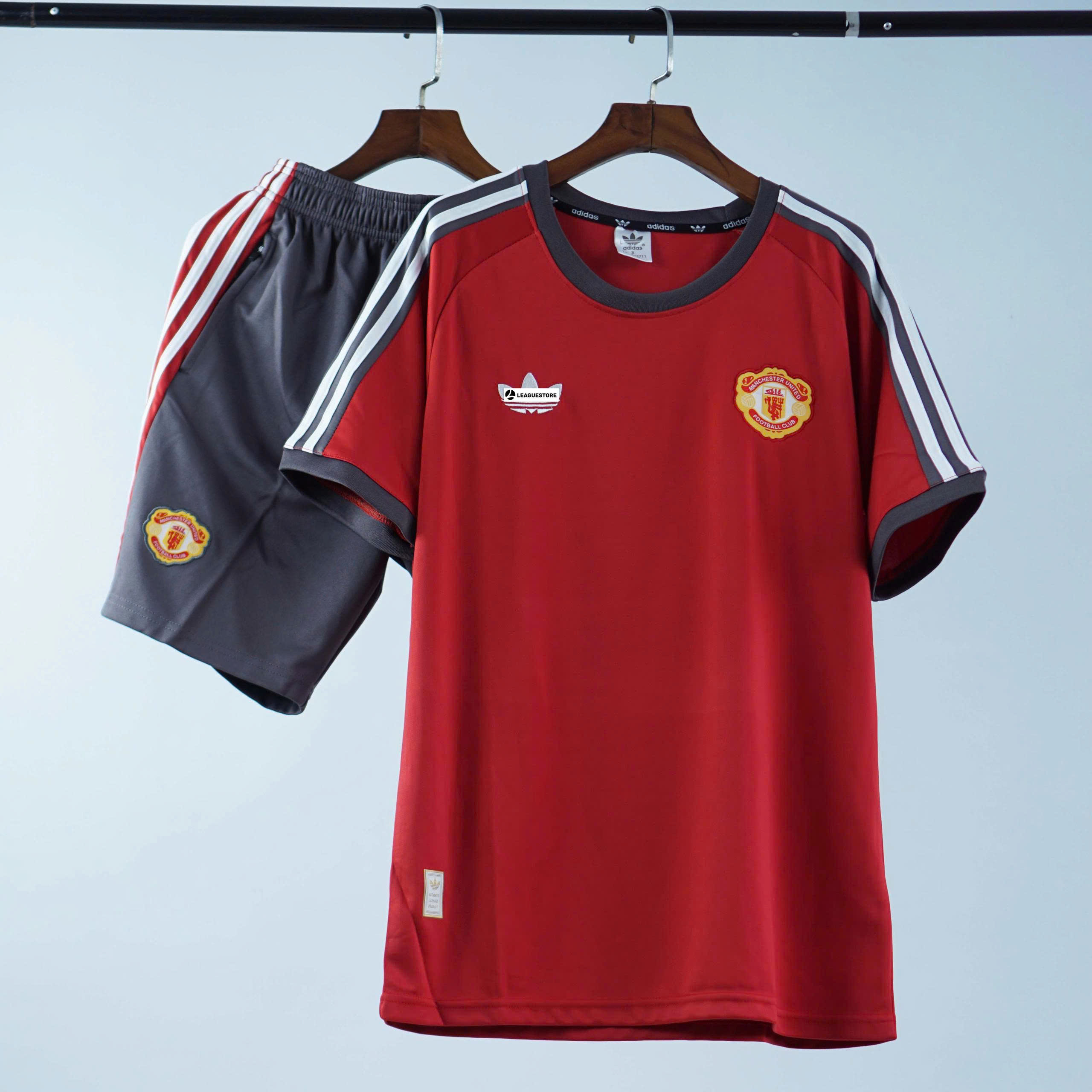 Áo Đấu Manchester United Bản Kỷ Niệm – Có Túi Khóa